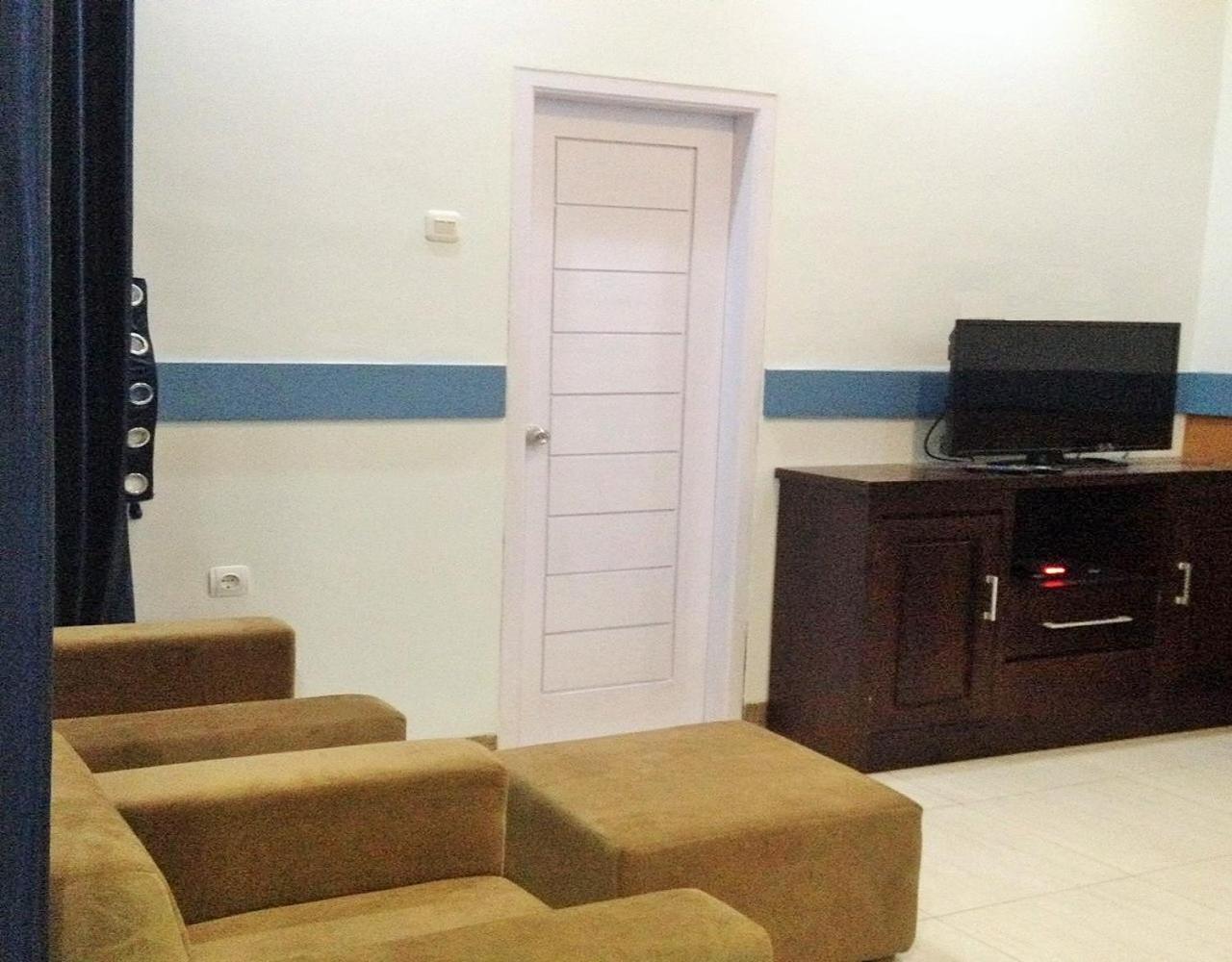 Ahlen Wisma tamu